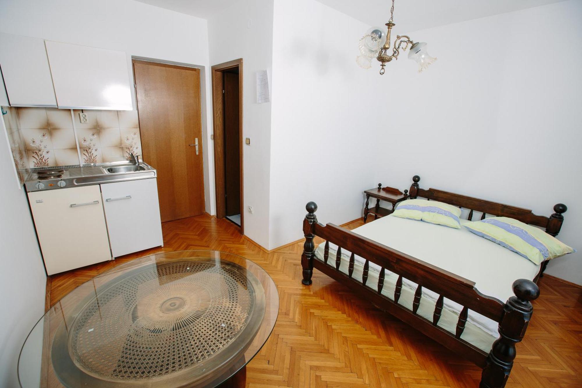 Apartmani Miljak Omiš Exterior foto