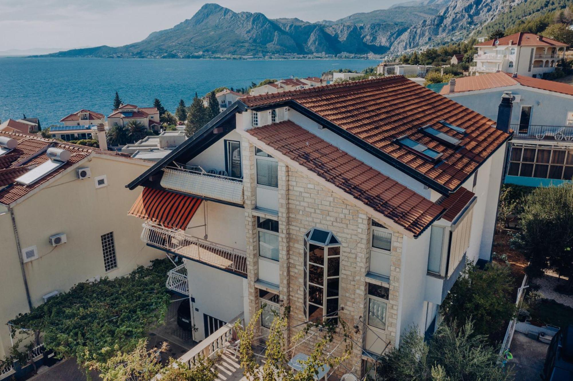 Apartmani Miljak Omiš Exterior foto