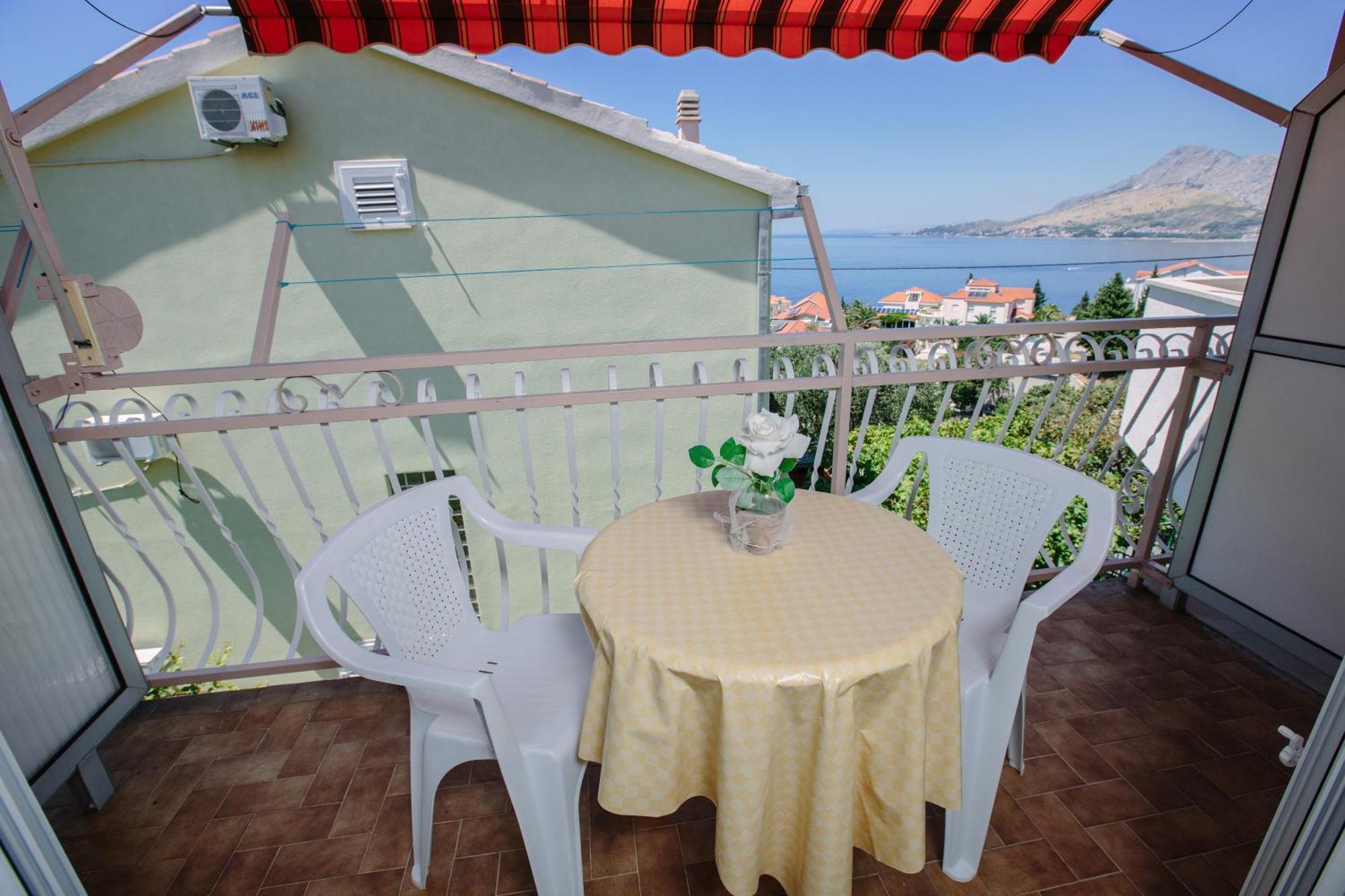 Apartmani Miljak Omiš Habitación foto